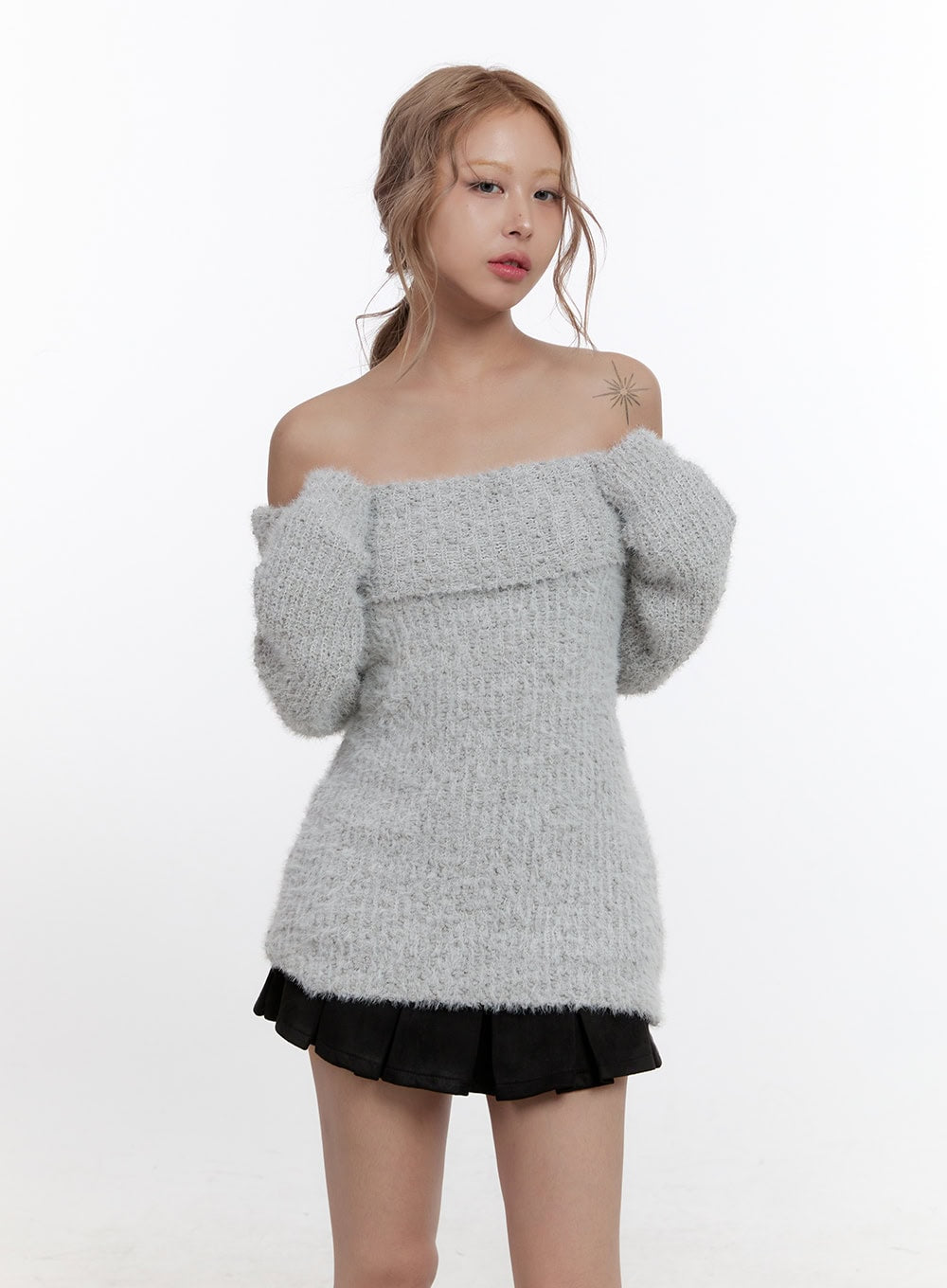 Acrylic Dream Solid Sweater CN425