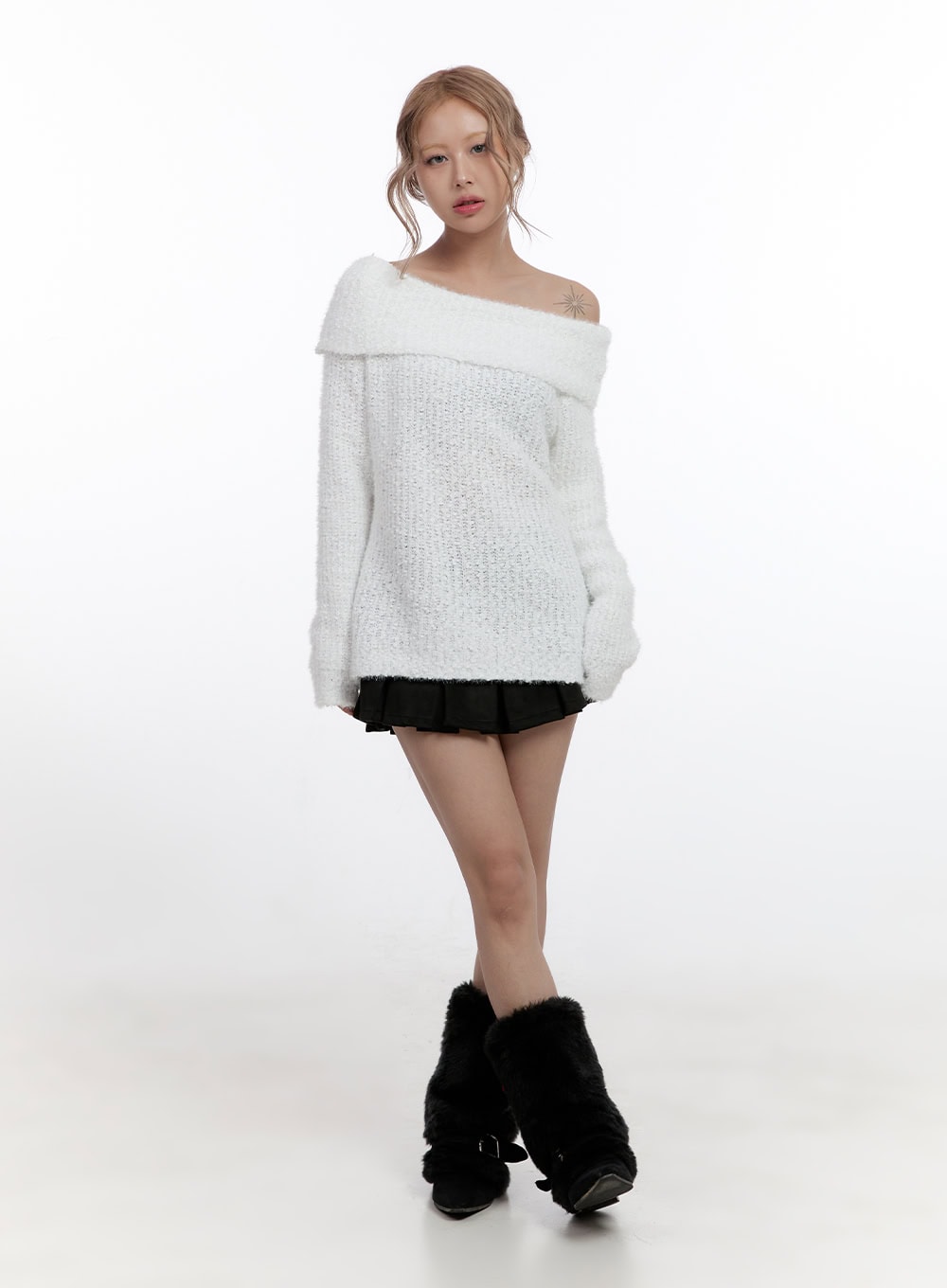 Acrylic Dream Solid Sweater CN425