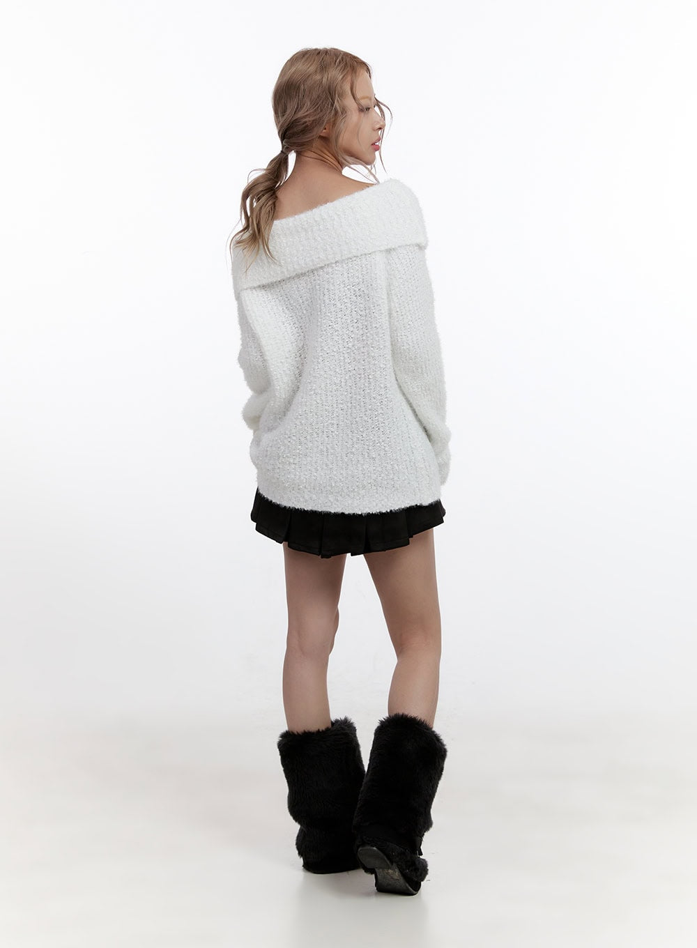 Acrylic Dream Solid Sweater CN425