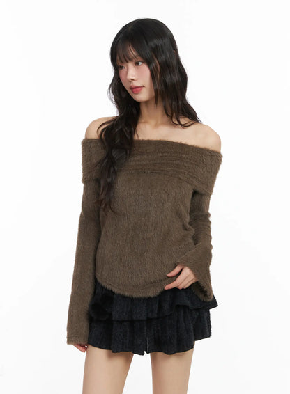 Angora Off-Shoulder Long Sleeve Tee CJ501